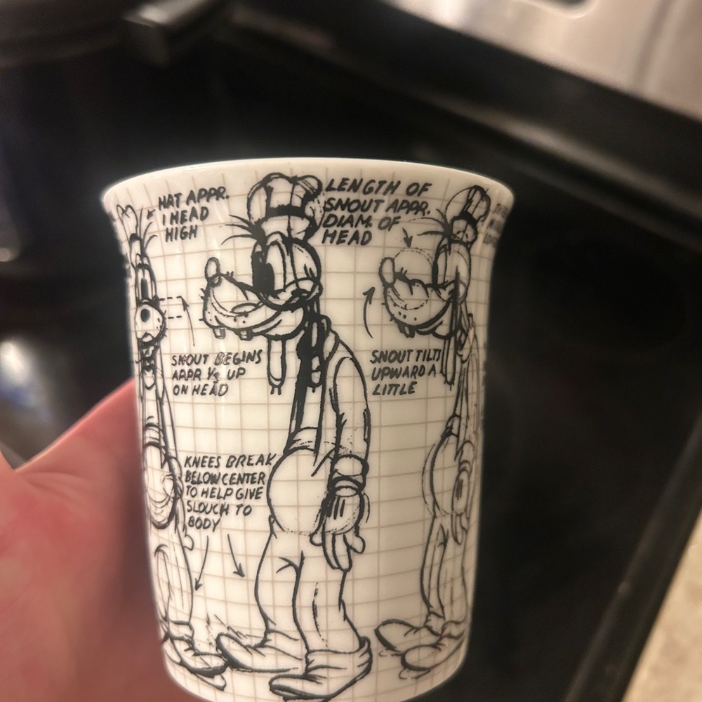 Disney Goofy 90 Years of Magic Sketchbook Mug - Picture 3 of 6